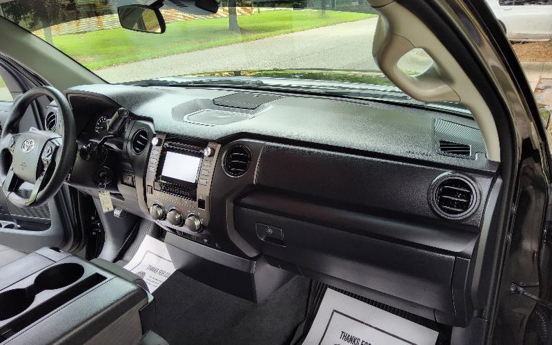 Toyota Tundra SR5 4.6L V8 Double Cab 2WD 2018