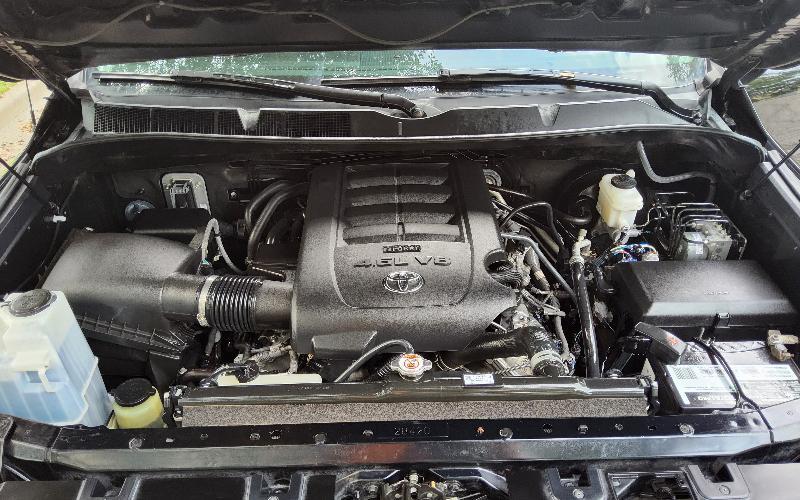 Toyota Tundra SR5 4.6L V8 Double Cab 2WD 2018