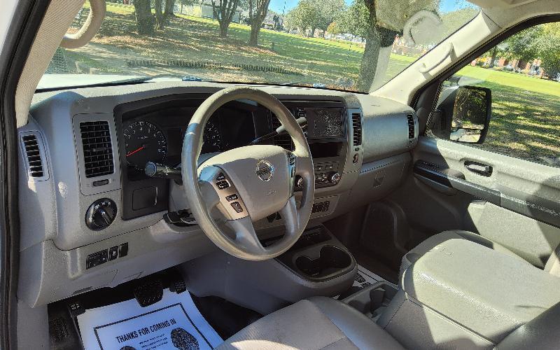 Nissan NV Cargo 2500 HD S V6 2020