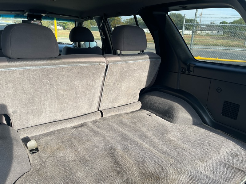Nissan Pathfinder SE 2WD 2001 Nissan Pathfinder SE 2WD 2001