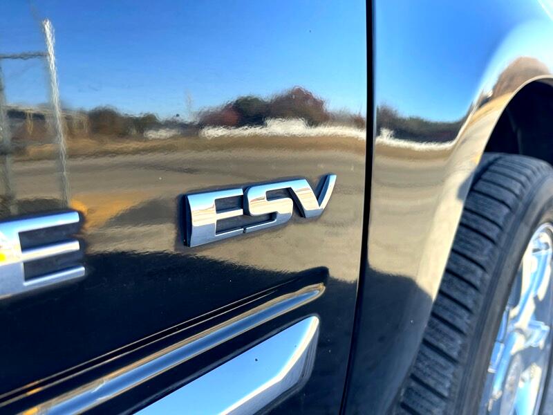 Cadillac Escalade ESV AWD Luxury 2011