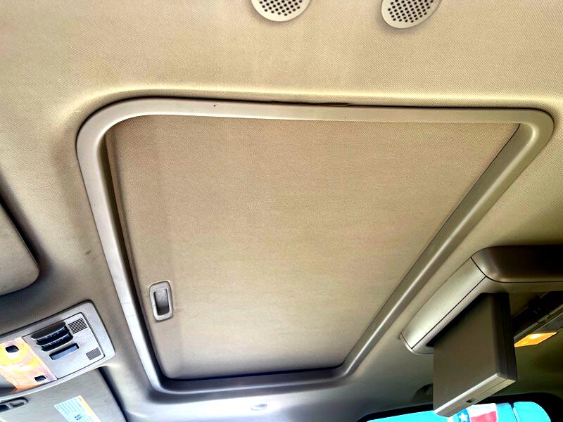 Cadillac Escalade ESV AWD Luxury 2011