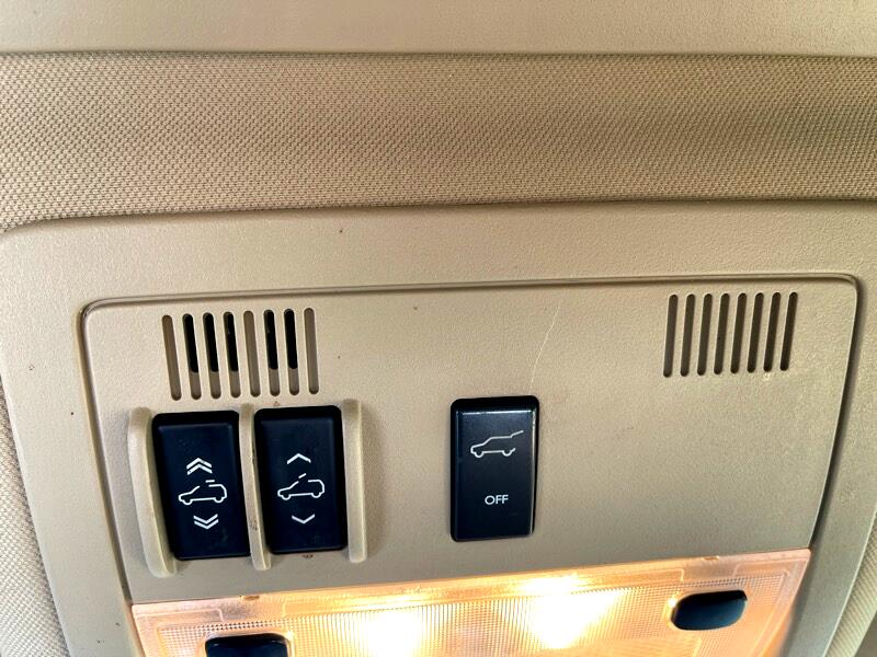 Cadillac Escalade ESV AWD Luxury 2011