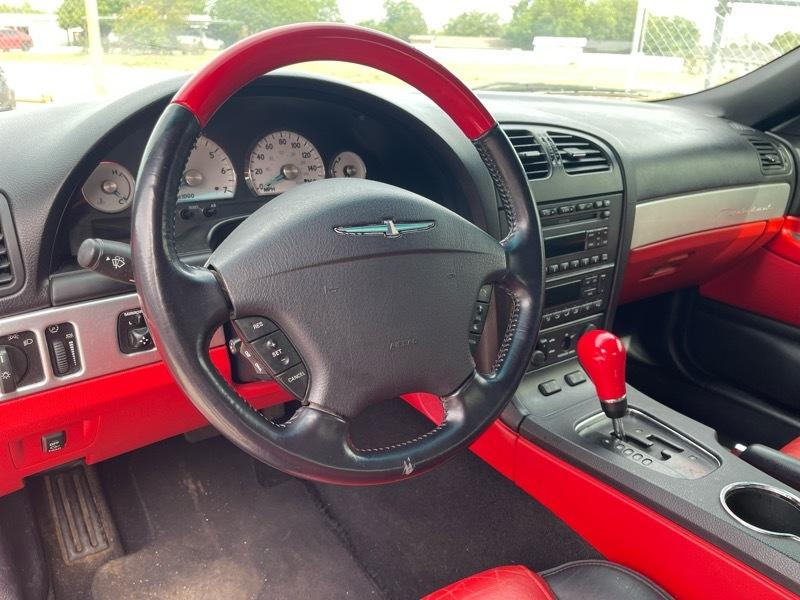 Ford Thunderbird Deluxe 2003