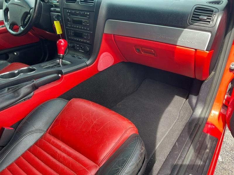 Ford Thunderbird Deluxe 2003