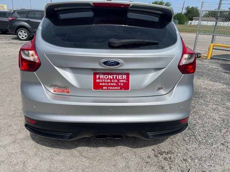 Ford Focus Titanium Hatch 2014