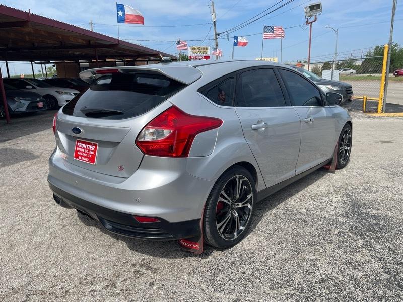 Ford Focus Titanium Hatch 2014