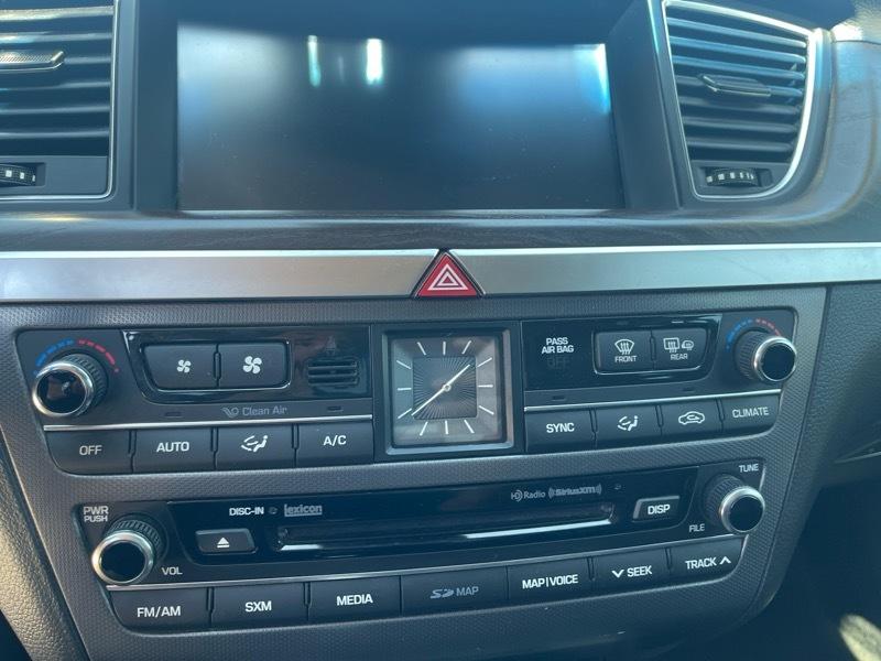 Hyundai Genesis 3.8L 2015