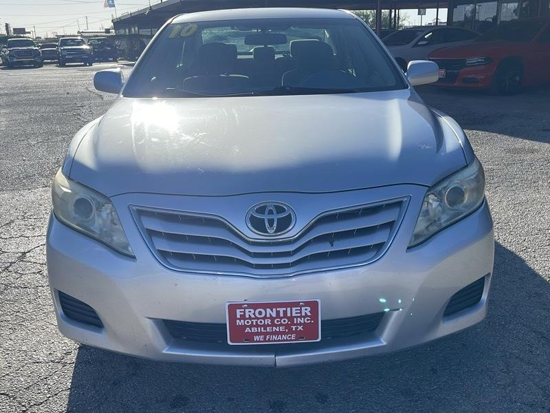 Toyota Camry SE 6-Spd MT 2010