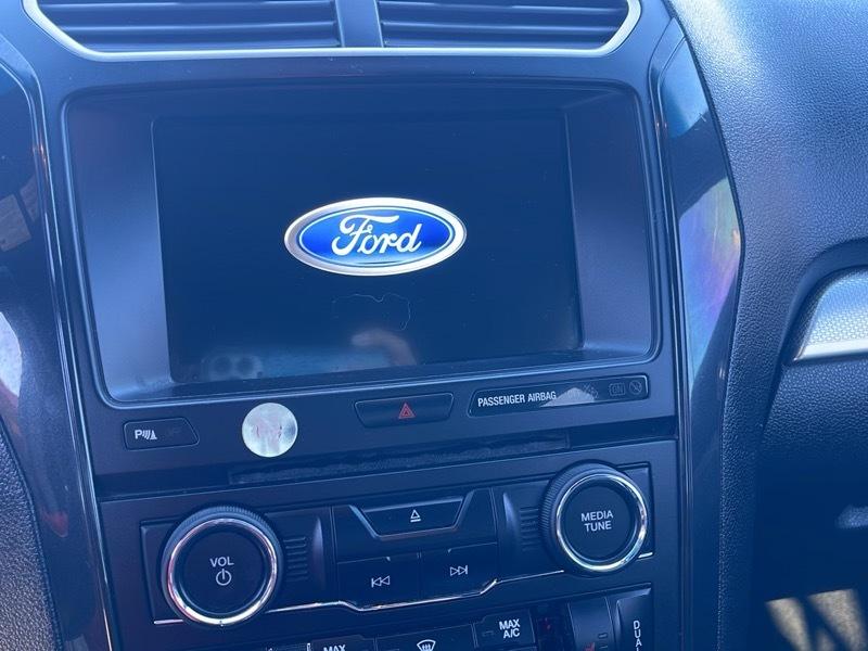 Ford Explorer 2WD 4dr V6 XLT 2017