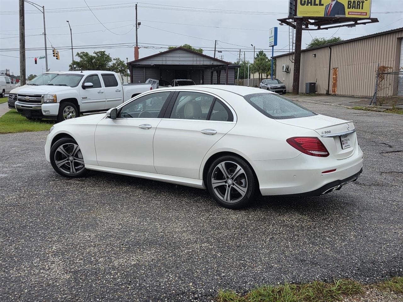 Mercedes-Benz E-Class E300 Luxury Sedan 2017