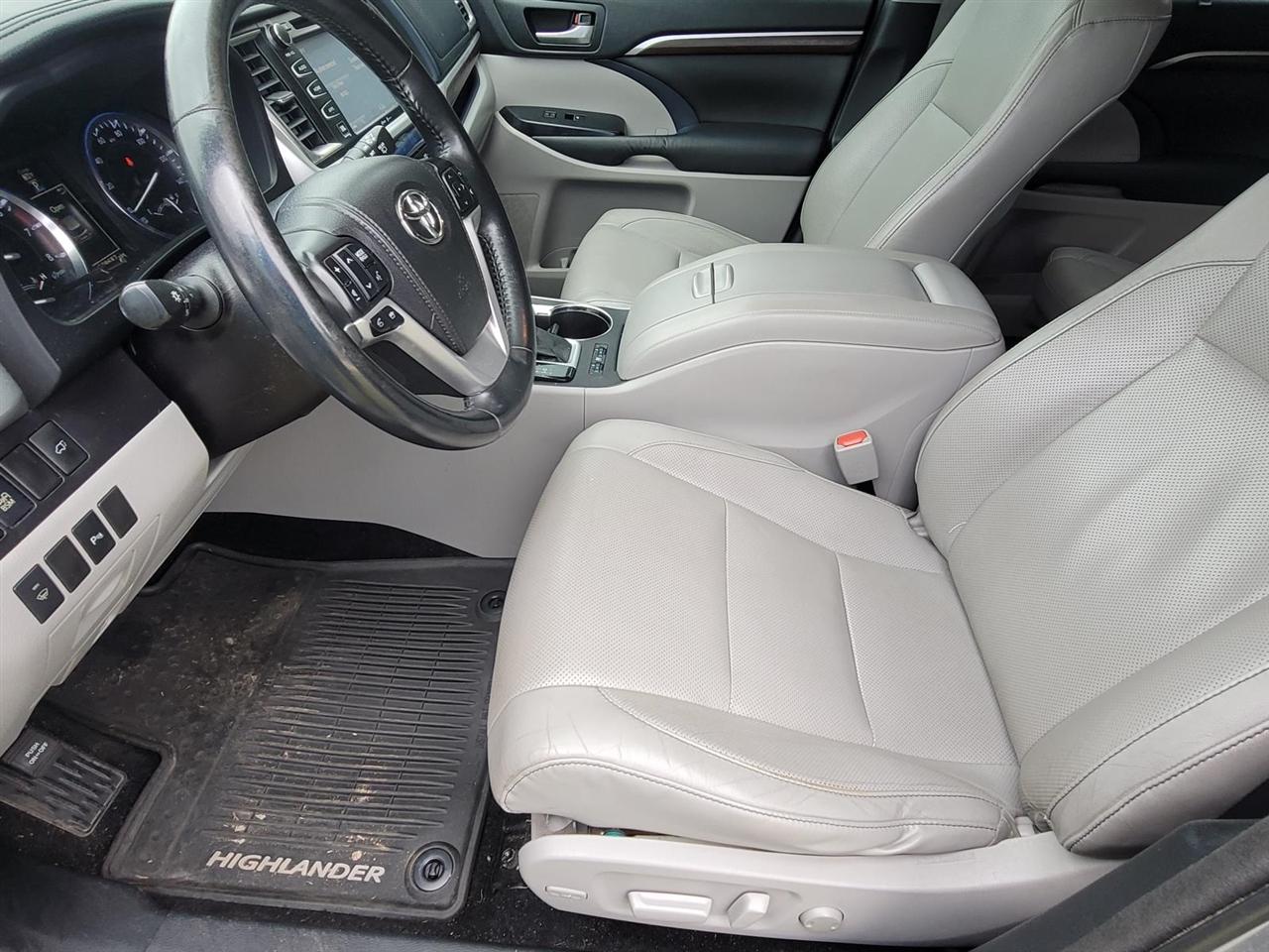 Toyota Highlander Limited AWD V6 2015