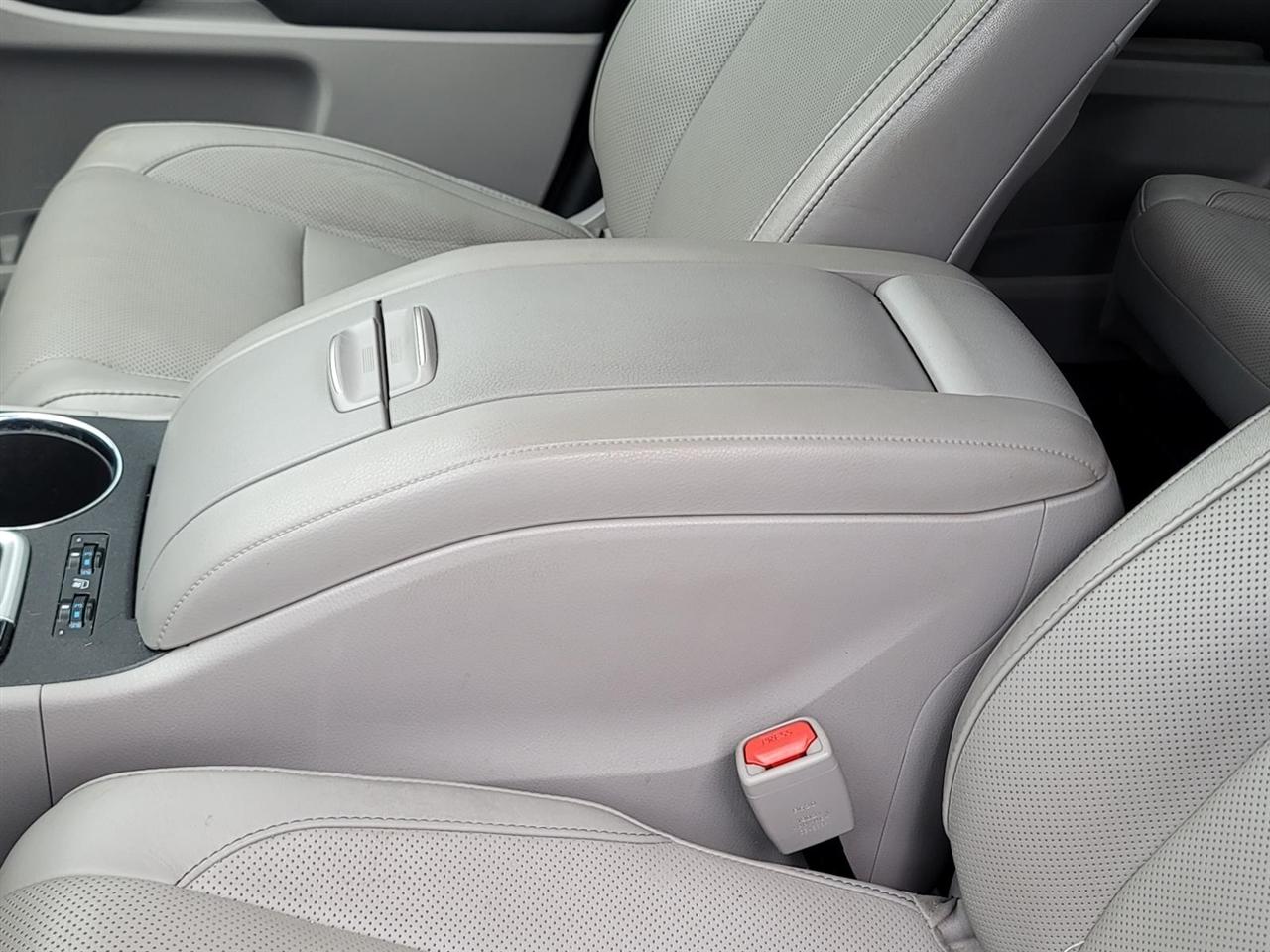 Toyota Highlander Limited AWD V6 2015