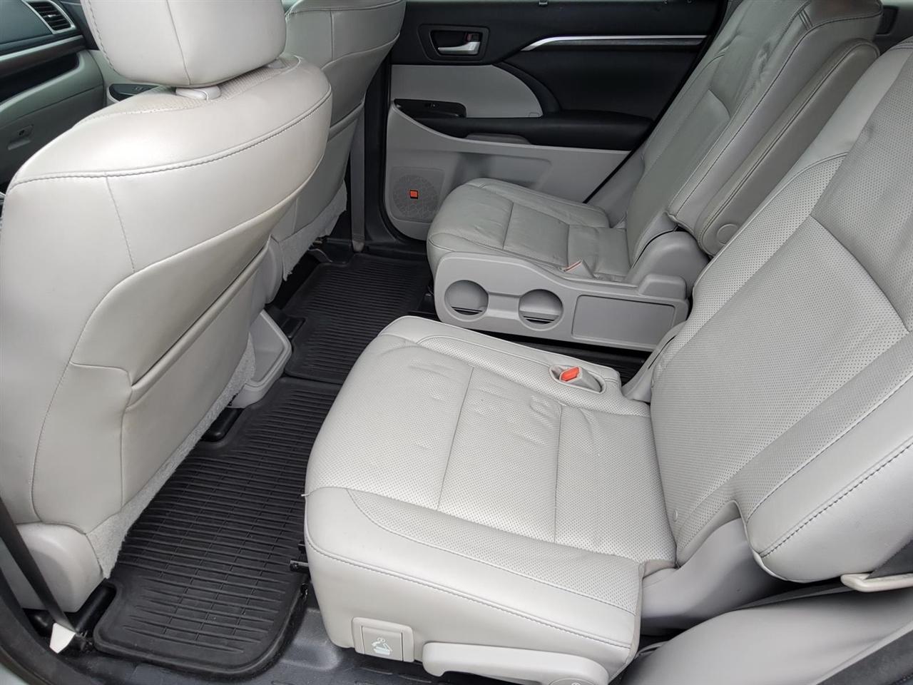 Toyota Highlander Limited AWD V6 2015