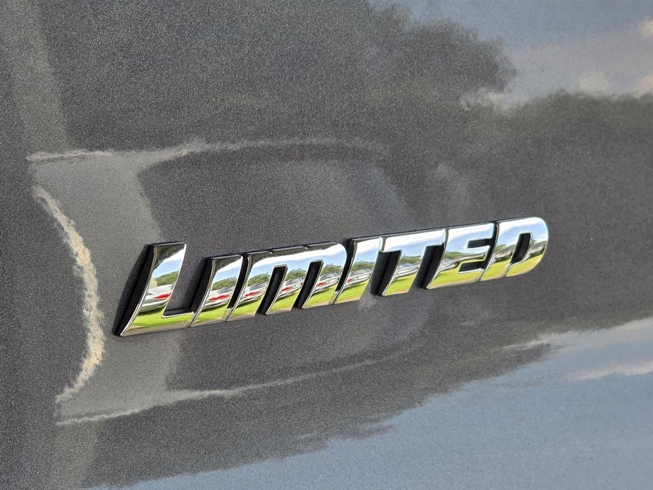 Toyota 4Runner SR5 2WD 2016