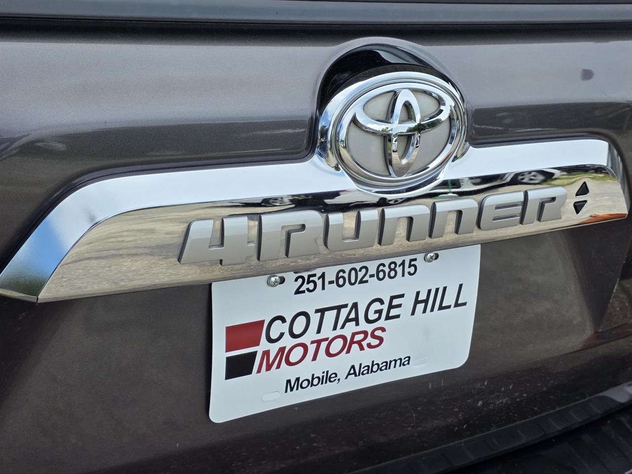 Toyota 4Runner SR5 2WD 2016
