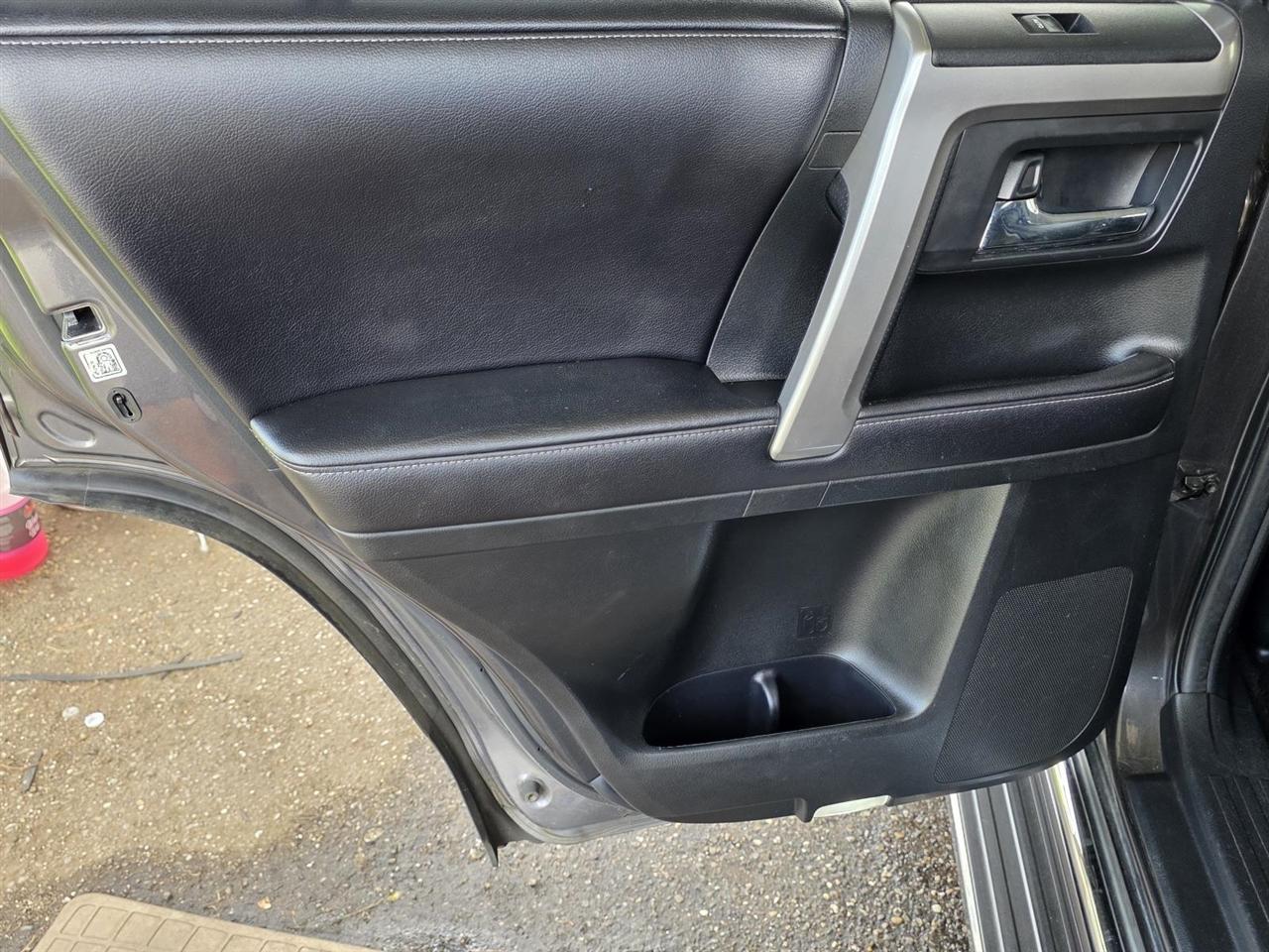 Toyota 4Runner SR5 2WD 2016