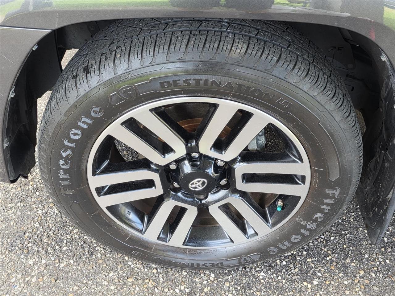 Toyota 4Runner SR5 2WD 2016