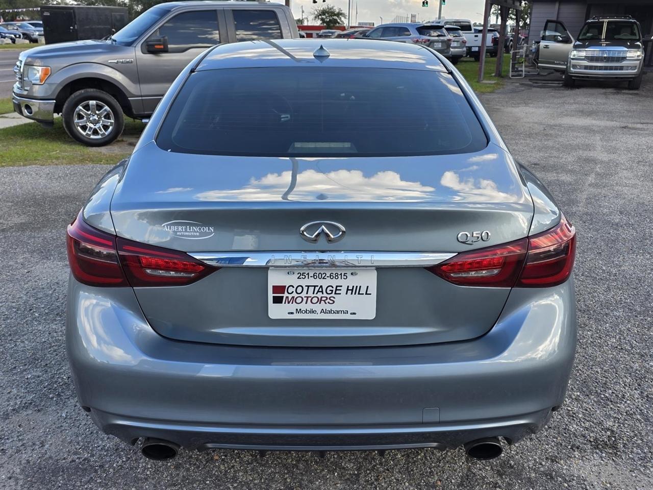 Infiniti Q50 3.0t LUXE 2018