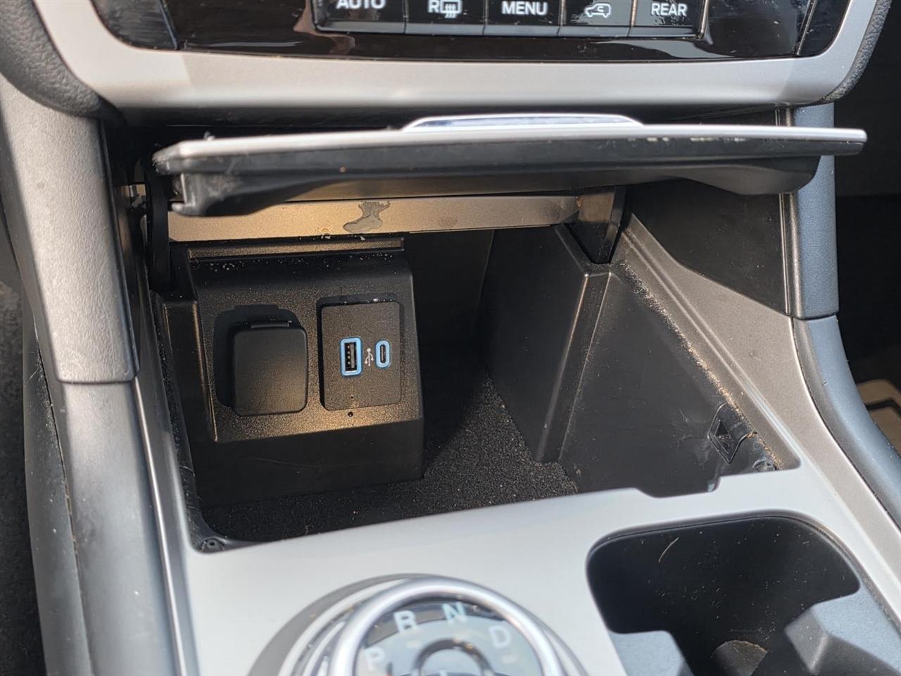 Ford Explorer XLT 2021