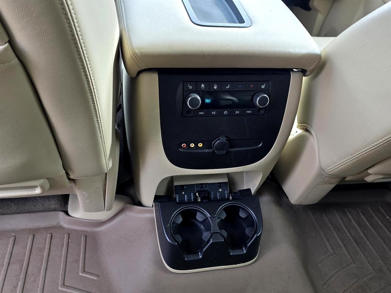 GMC Yukon SLT1 2WD 2012