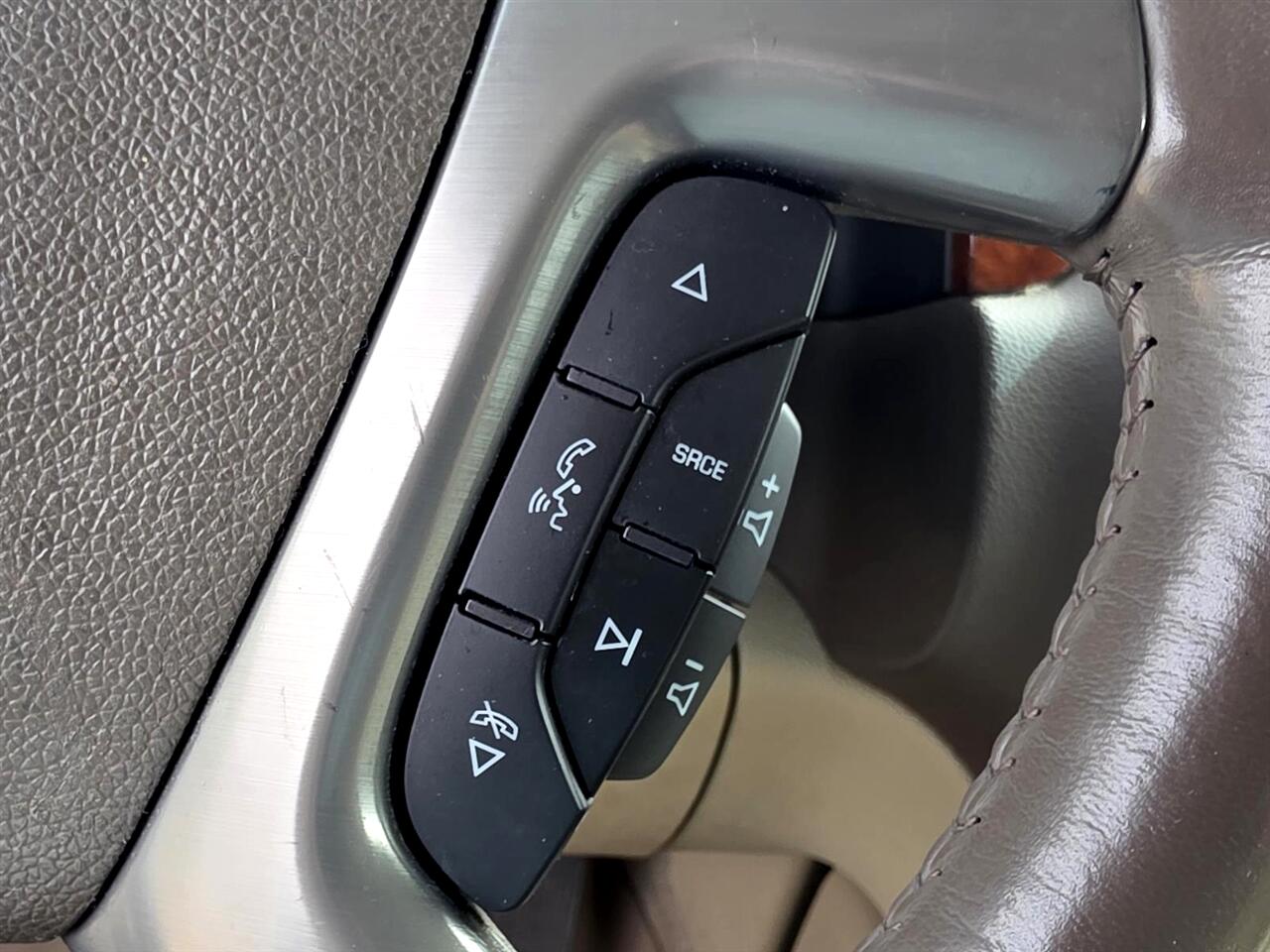 GMC Yukon SLT1 2WD 2012