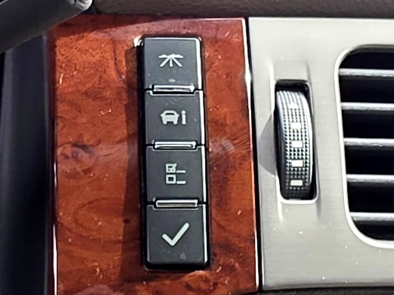 GMC Yukon SLT1 2WD 2012