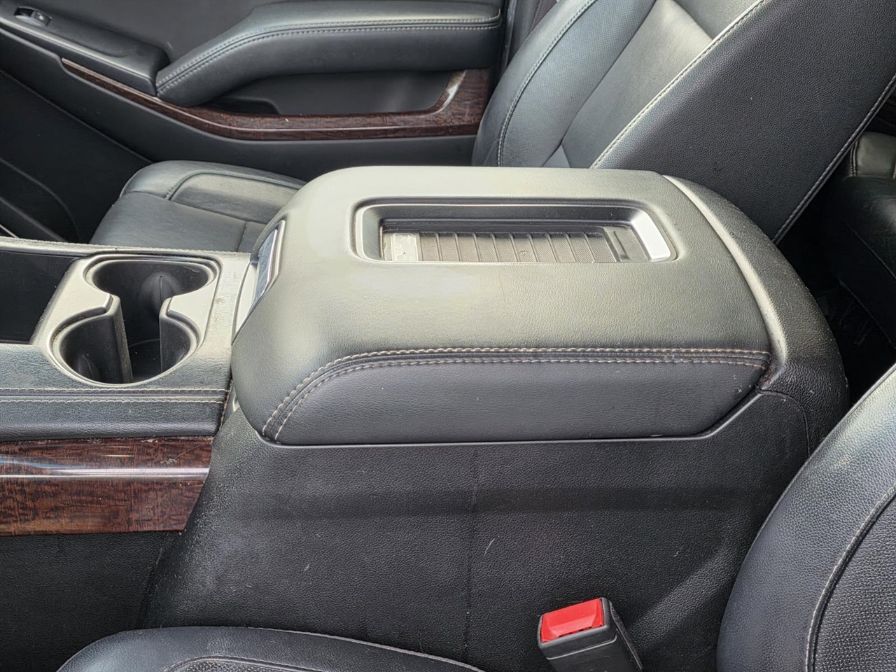 GMC Yukon SLT 2WD 2017