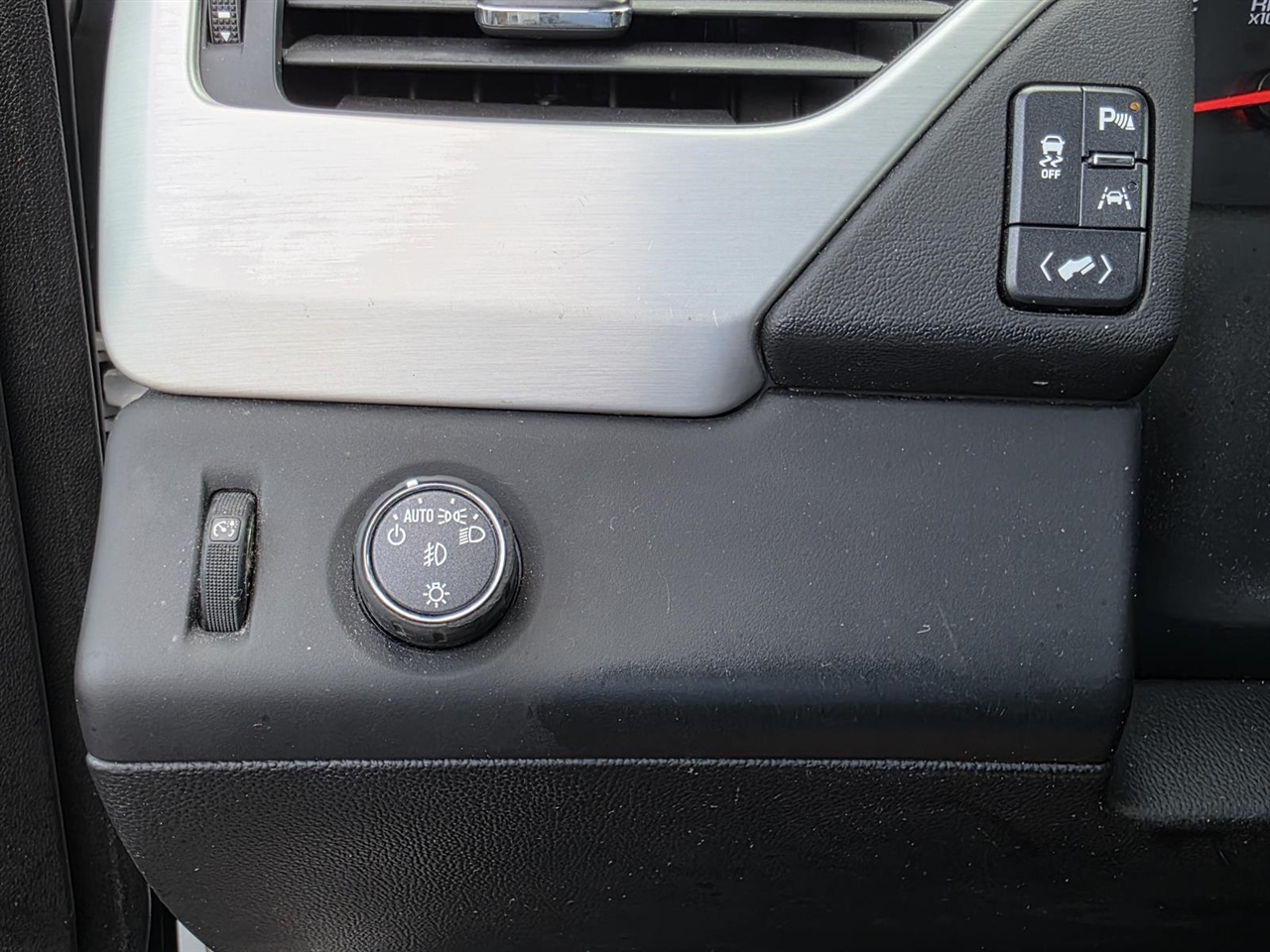 GMC Yukon SLT 2WD 2017