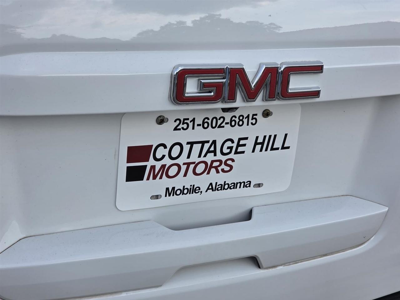 GMC Yukon SLT 2WD 2017