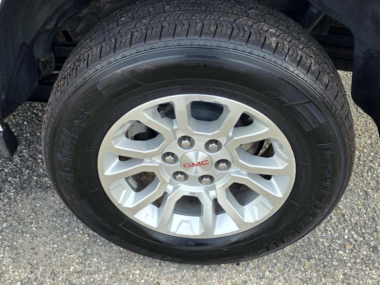 GMC Yukon SLT 2WD 2017