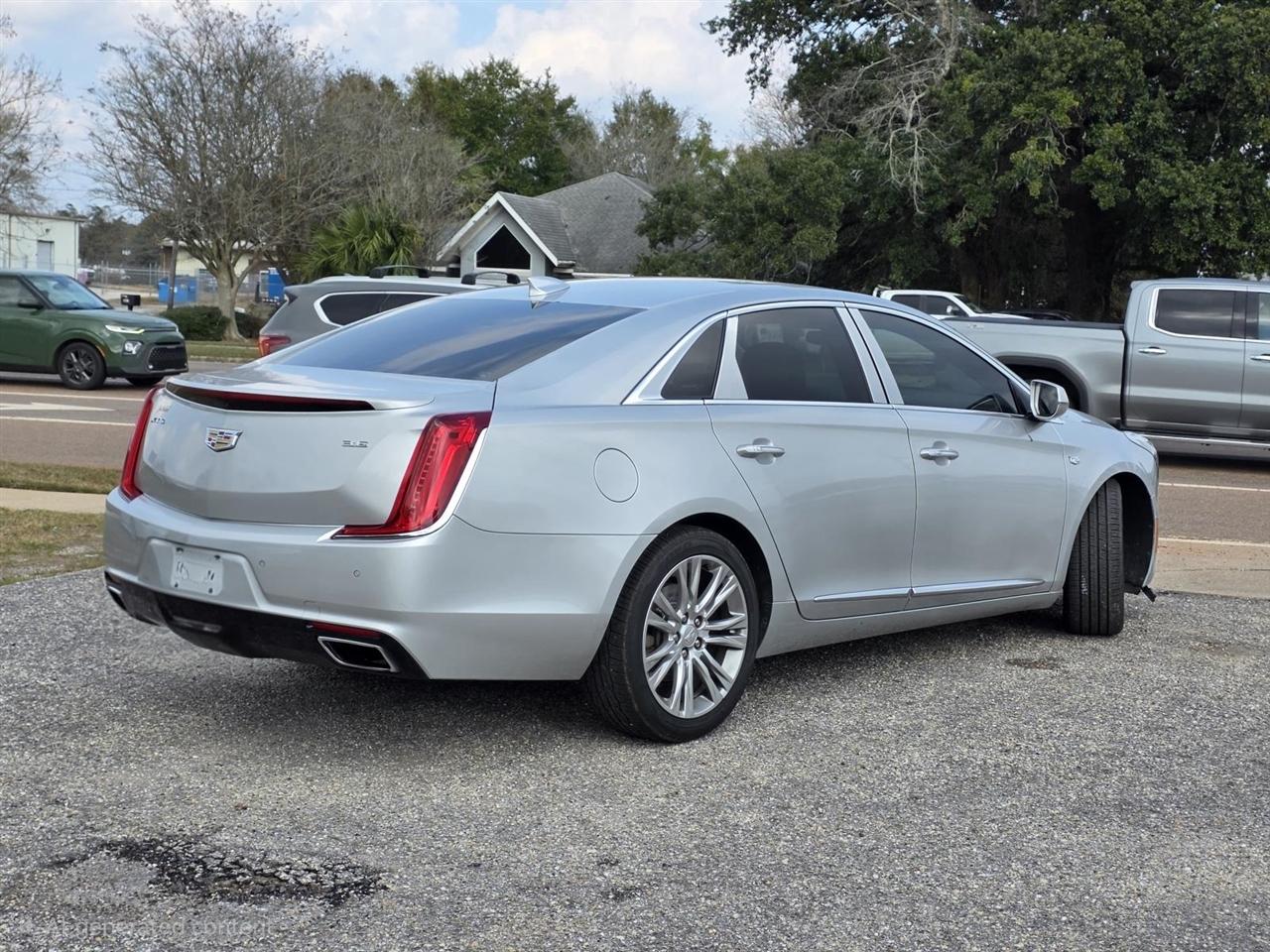 Cadillac XTS Luxury FWD 2018