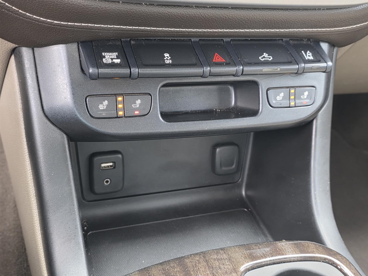 GMC Canyon SLT Crew Cab 4WD Long Box 2016