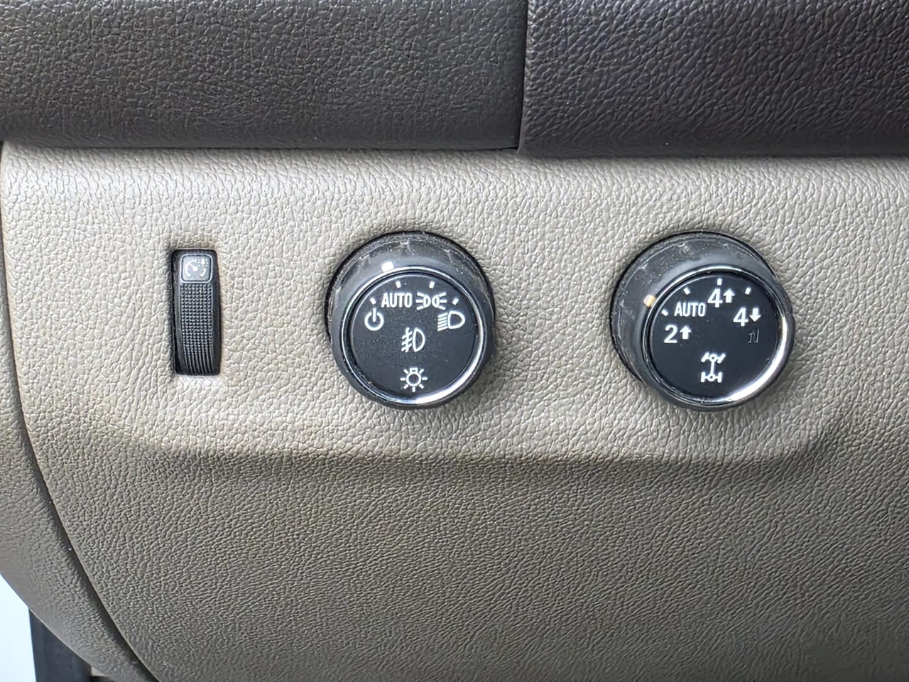 GMC Canyon SLT Crew Cab 4WD Long Box 2016