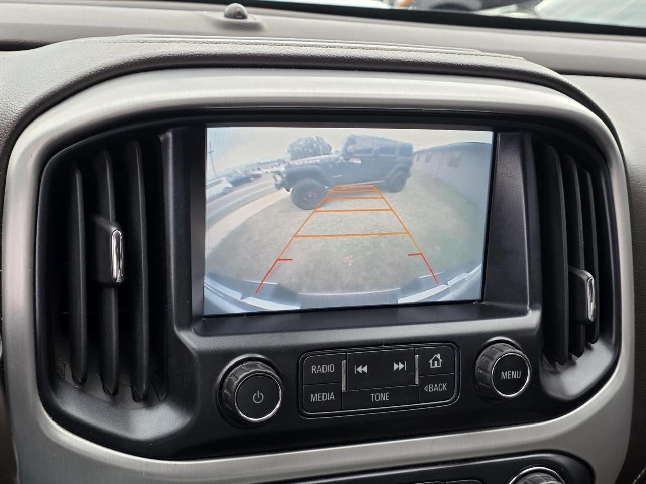 GMC Canyon SLT Crew Cab 4WD Long Box 2016