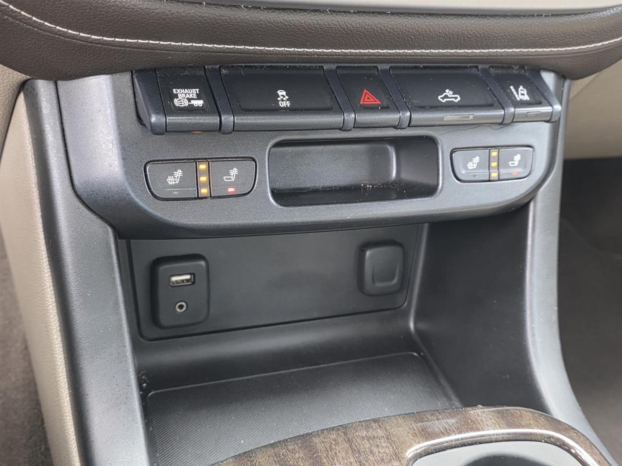 GMC Canyon SLT Crew Cab 4WD Long Box 2016