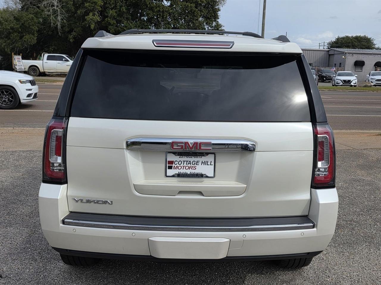 GMC Yukon Denali 2WD 2015