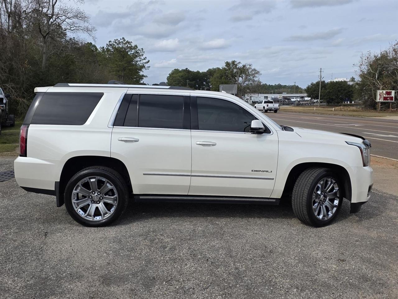 GMC Yukon Denali 2WD 2015