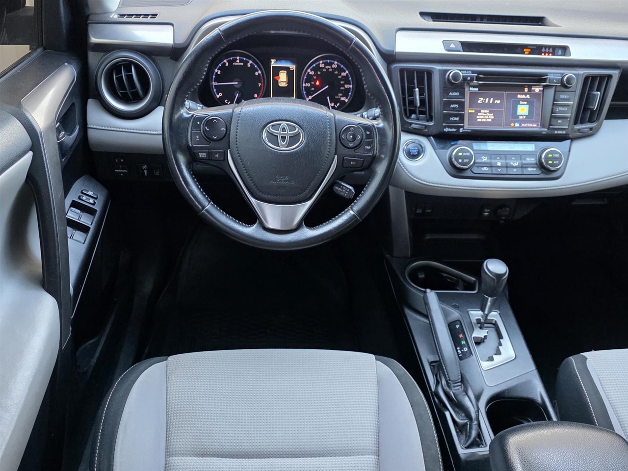 Toyota RAV4 XLE FWD 2018