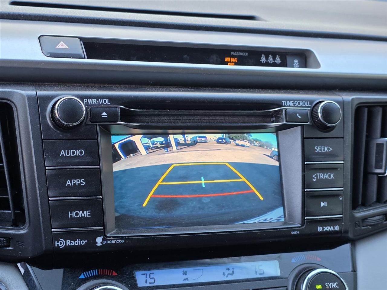 Toyota RAV4 XLE FWD 2018