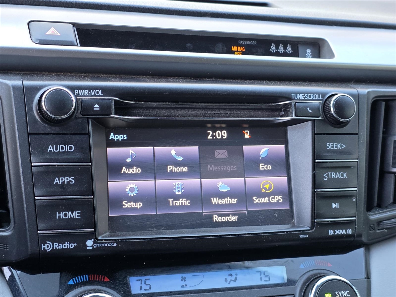 Toyota RAV4 XLE FWD 2018