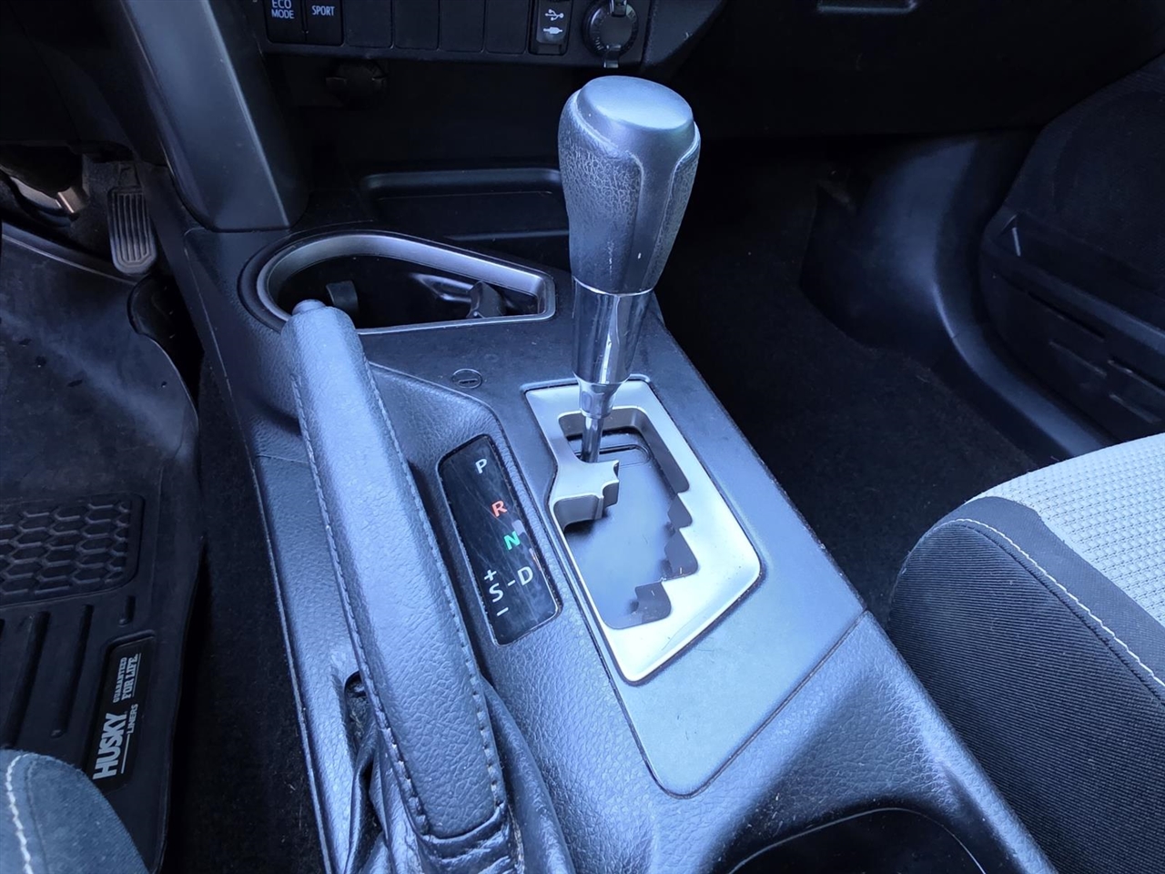 Toyota RAV4 XLE FWD 2018