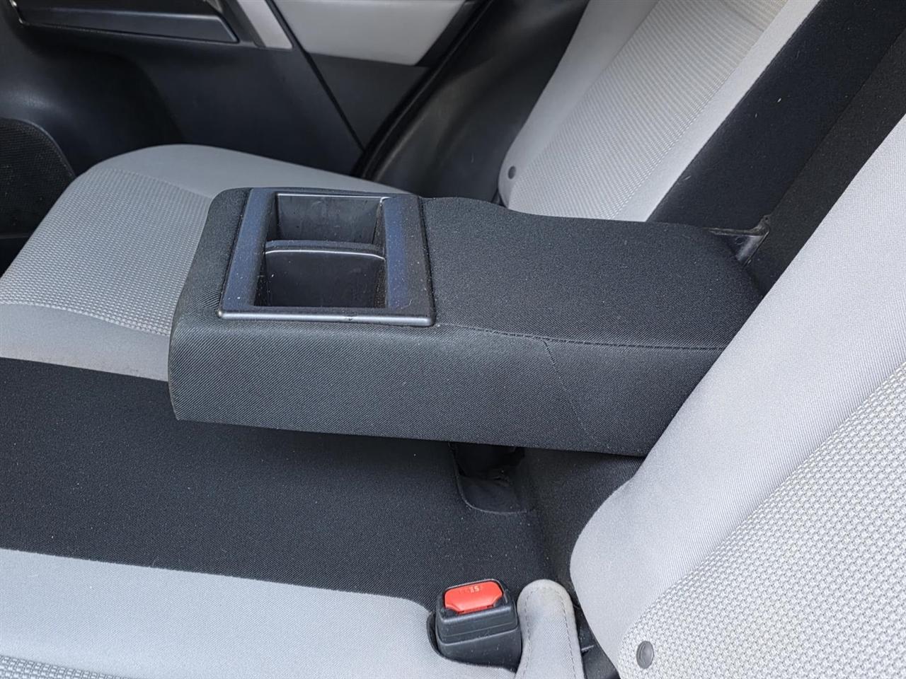 Toyota RAV4 XLE FWD 2018