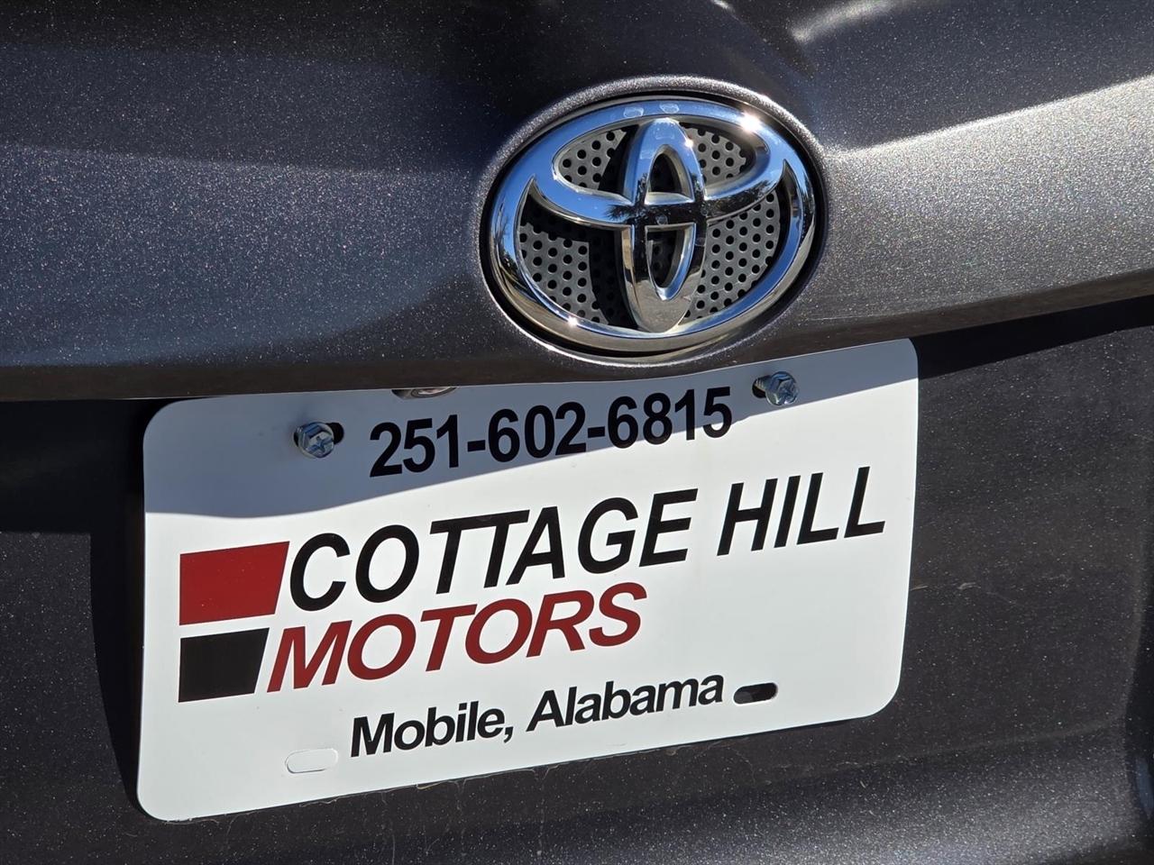 Toyota RAV4 XLE FWD 2018