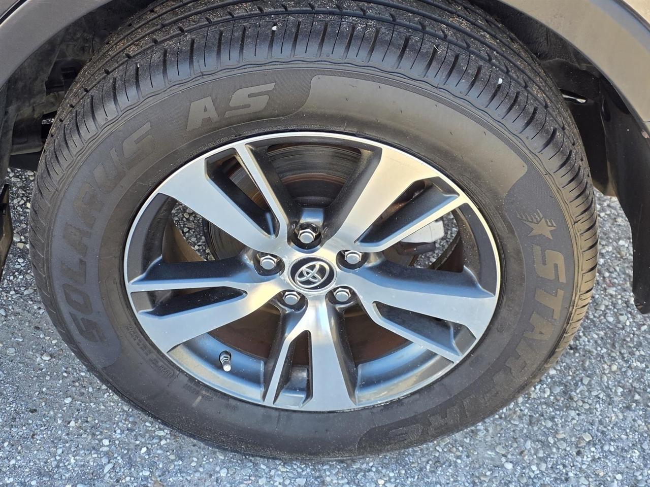 Toyota RAV4 XLE FWD 2018