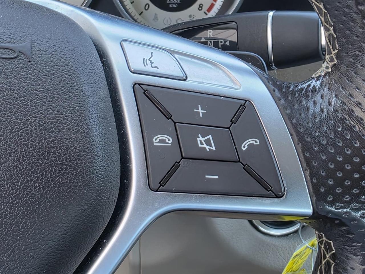 Mercedes-Benz E-Class E350 4MATIC Sedan 2014