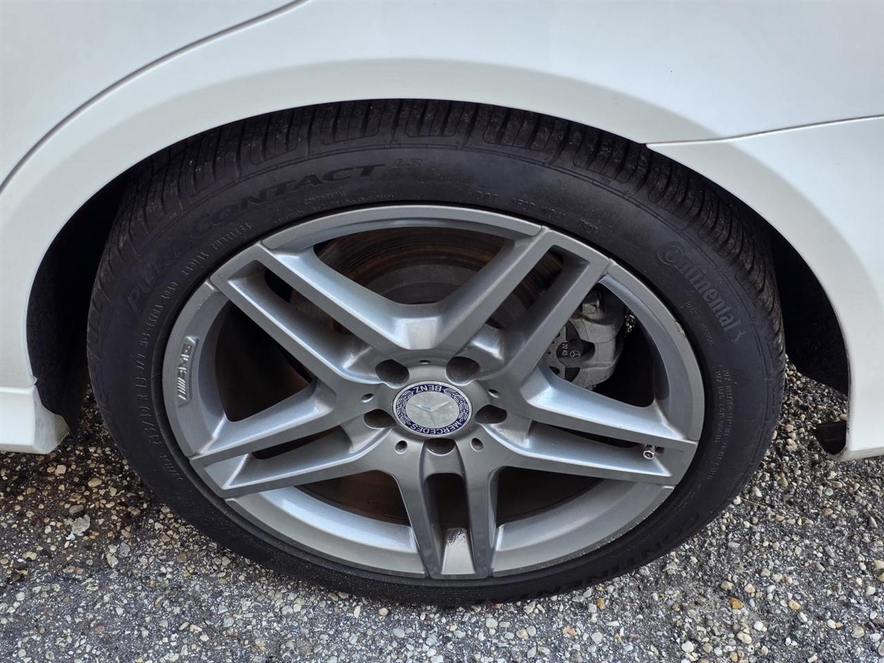 Mercedes-Benz E-Class E350 4MATIC Sedan 2014