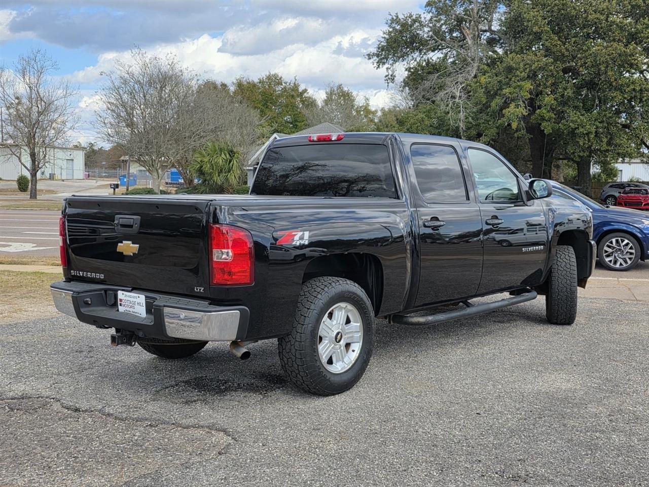 Chevrolet Silverado 1500 LTZ Crew Cab 4WD 2013
