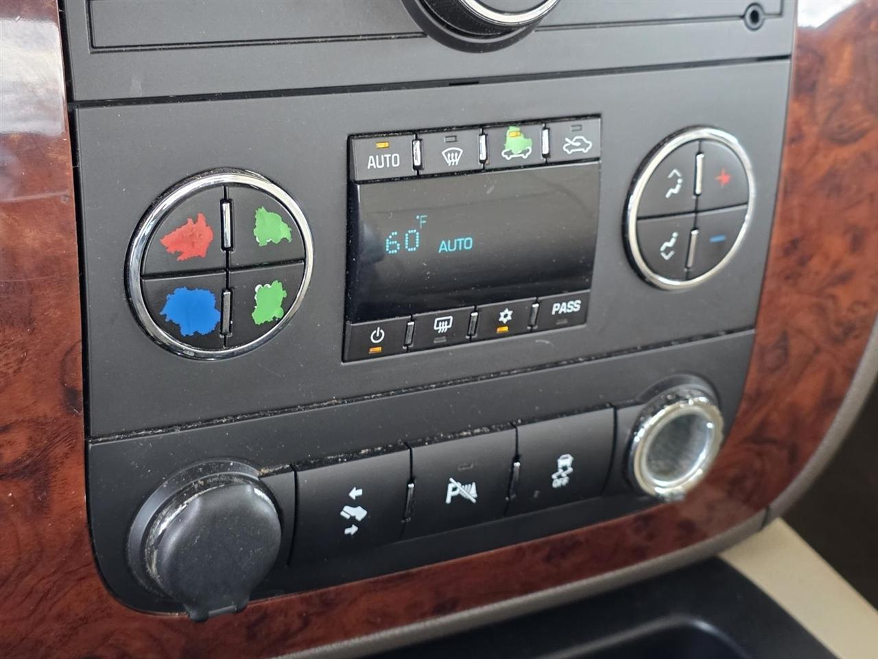 Chevrolet Silverado 1500 LTZ Crew Cab 4WD 2013