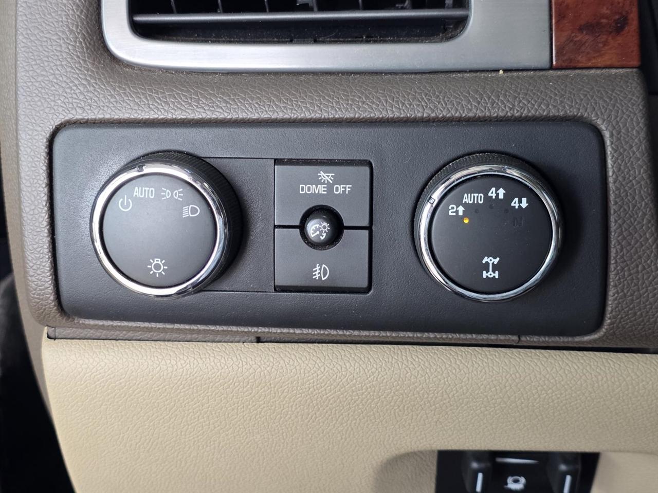 Chevrolet Silverado 1500 LTZ Crew Cab 4WD 2013